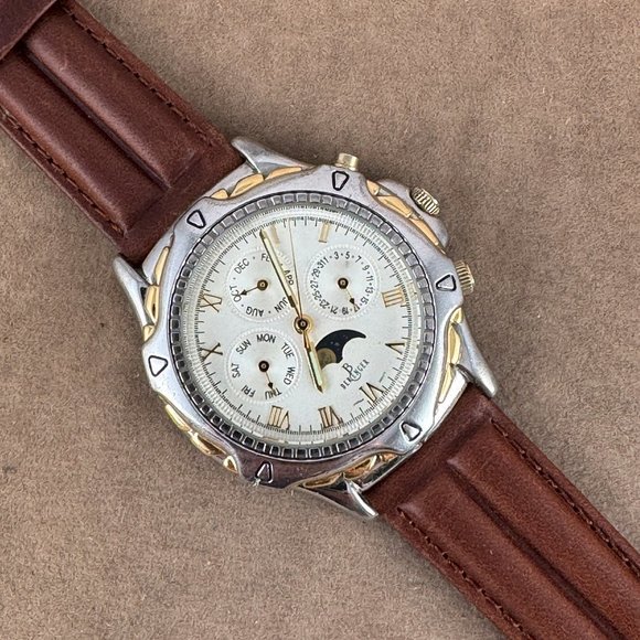Vintage Berenger Moon Phase Watch Has 4 Sub Dials day date, month and Moon Phase - Picture 5 of 8